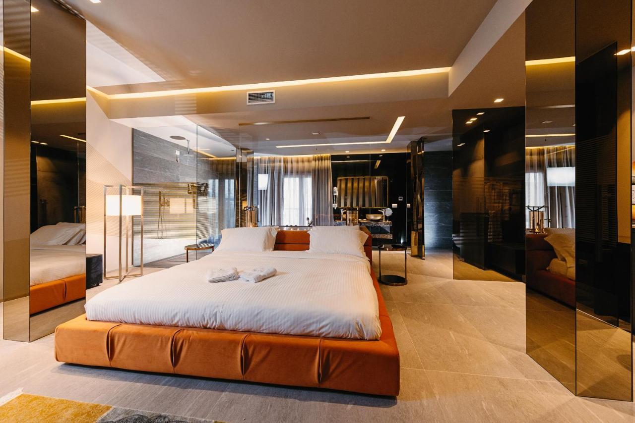 Bërxull Hotel Egnatia מראה חיצוני תמונה